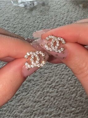 Double C earrings stud in Gold